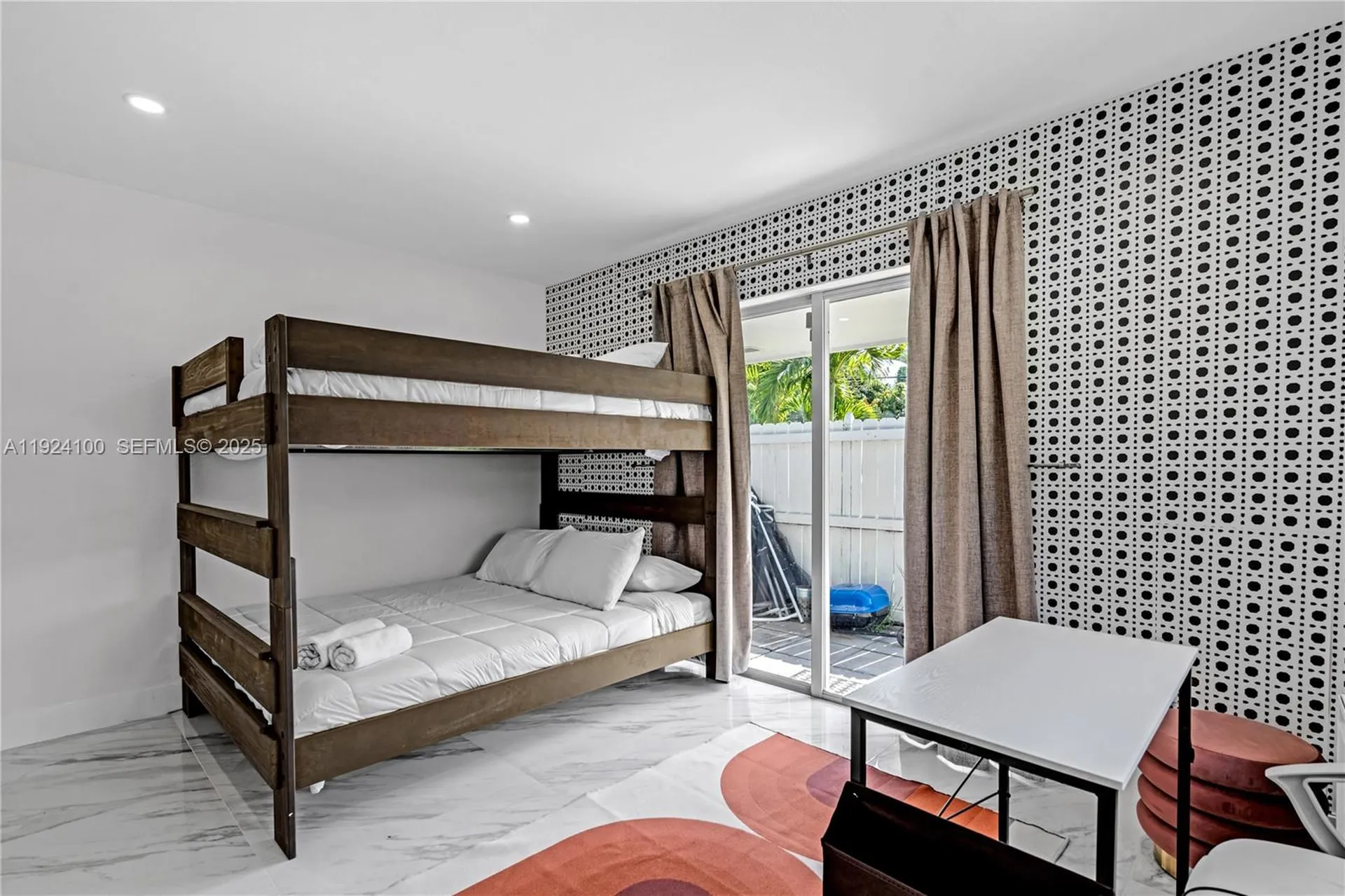 1730 NE 9th Avenue Fort Lauderdale FL 33305