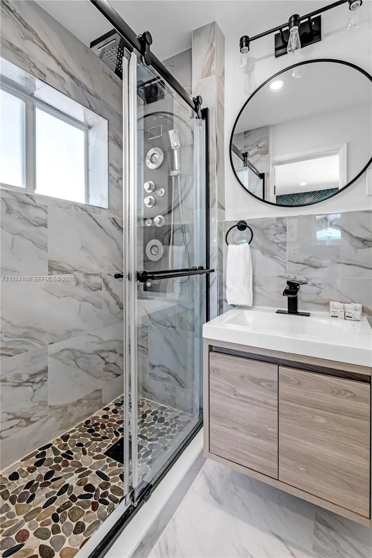 1730 NE 9th Avenue Fort Lauderdale FL 33305