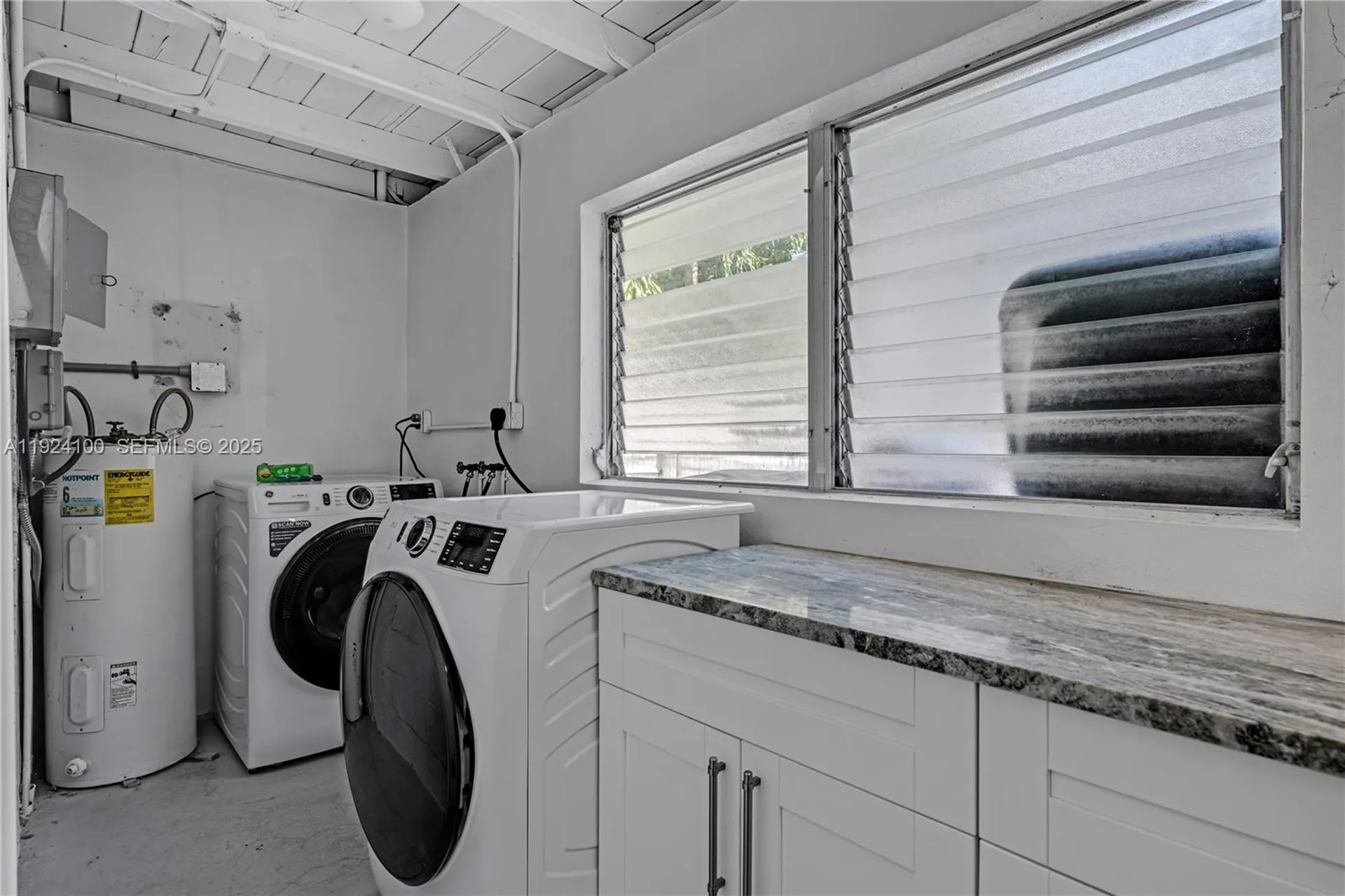 1730 NE 9th Avenue Fort Lauderdale FL 33305