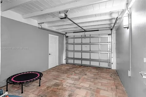 1730 NE 9th Avenue Fort Lauderdale FL 33305