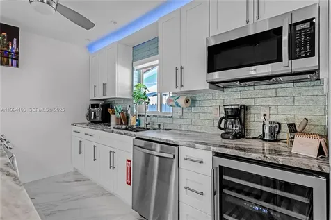 1730 NE 9th Avenue Fort Lauderdale FL 33305