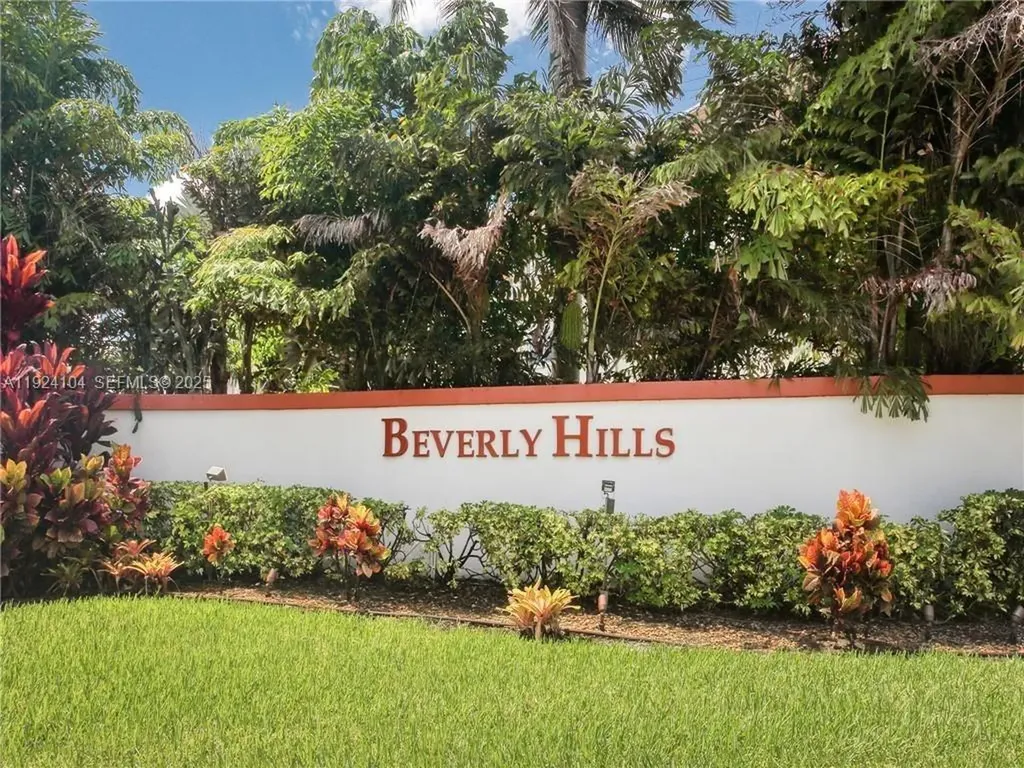 5300 Washington Street Hollywood FL 33021