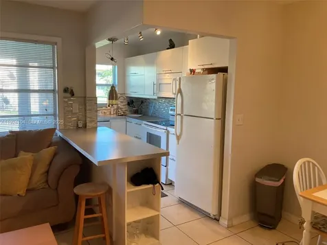 5300 Washington Street Hollywood FL 33021