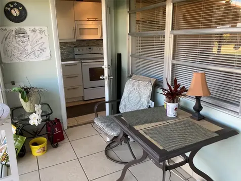 5300 Washington Street Hollywood FL 33021
