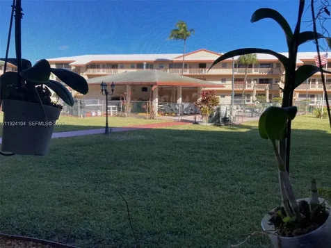 5300 Washington Street Hollywood FL 33021
