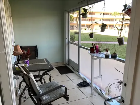 5300 Washington Street Hollywood FL 33021