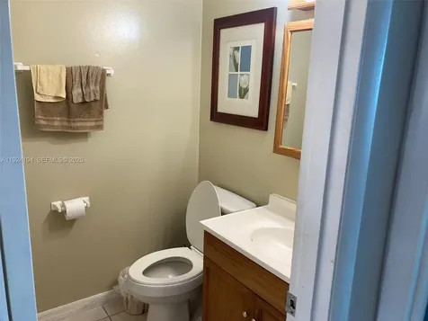 5300 Washington Street Hollywood FL 33021