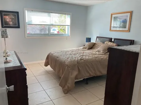 5300 Washington Street Hollywood FL 33021