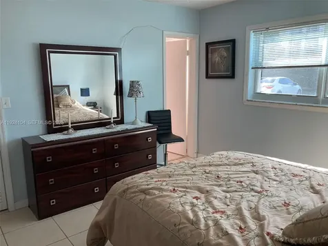 5300 Washington Street Hollywood FL 33021