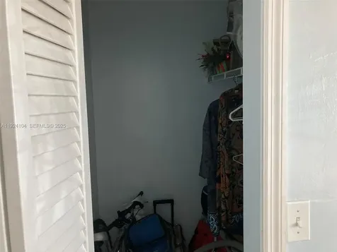 5300 Washington Street Hollywood FL 33021