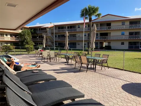5300 Washington Street Hollywood FL 33021