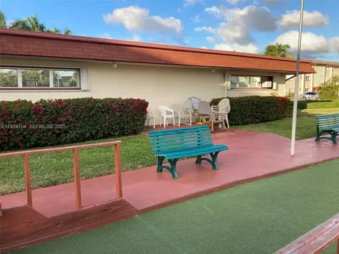 5300 Washington Street Hollywood FL 33021