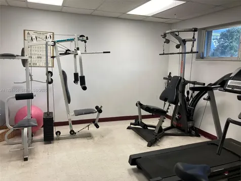 5300 Washington Street Hollywood FL 33021