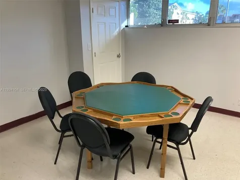 5300 Washington Street Hollywood FL 33021