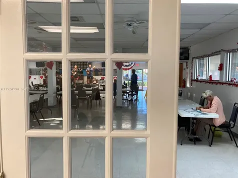 5300 Washington Street Hollywood FL 33021