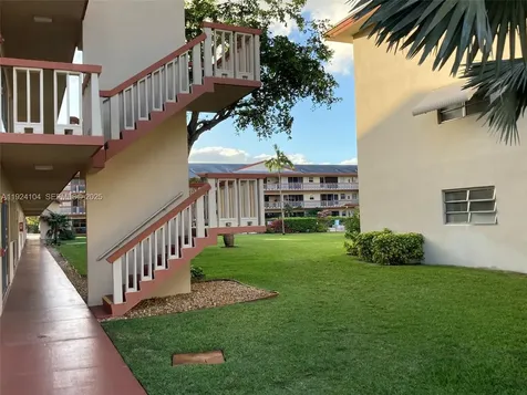 5300 Washington Street Hollywood FL 33021