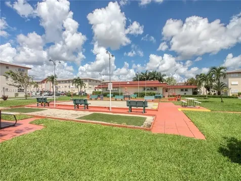 5300 Washington Street Hollywood FL 33021