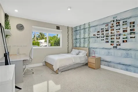 9008 Dickens Avenue Surfside FL 33154