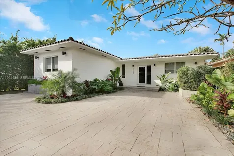 9008 Dickens Avenue Surfside FL 33154