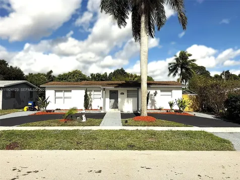 4411 NW 34th Street Lauderdale Lakes FL 33319