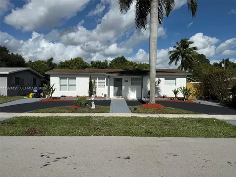 4411 NW 34th Street Lauderdale Lakes FL 33319