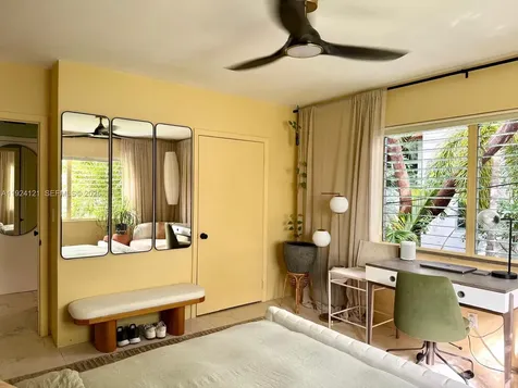 1127 Meridian Avenue Miami Beach FL 33139