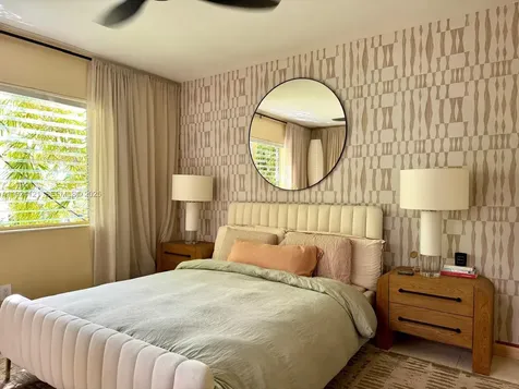 1127 Meridian Avenue Miami Beach FL 33139
