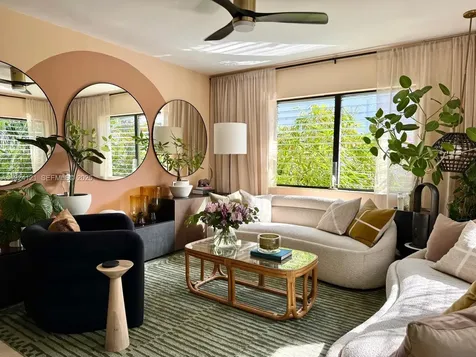 1127 Meridian Avenue Miami Beach FL 33139