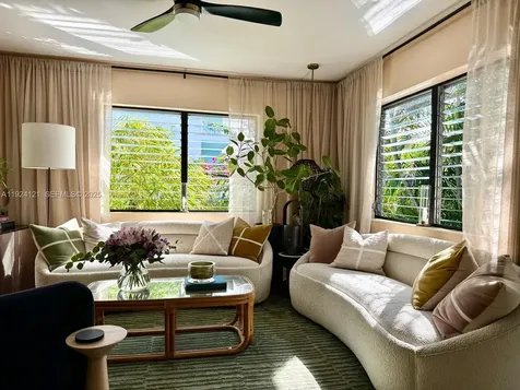 1127 Meridian Avenue Miami Beach FL 33139