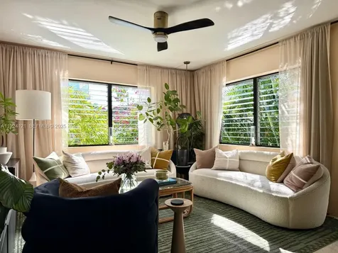 1127 Meridian Avenue Miami Beach FL 33139