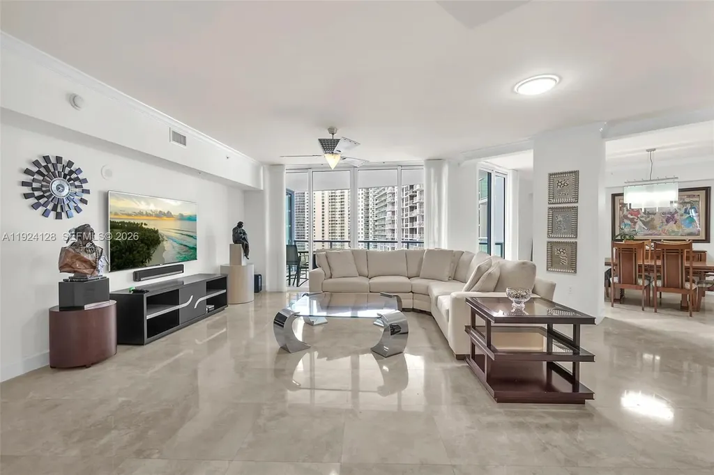 333 Las Olas Way Fort Lauderdale FL 33301