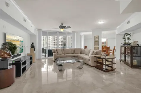 333 Las Olas Way Fort Lauderdale FL 33301