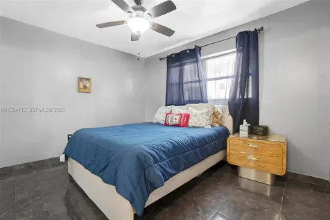 5530 W 26th Court Hialeah FL 33016
