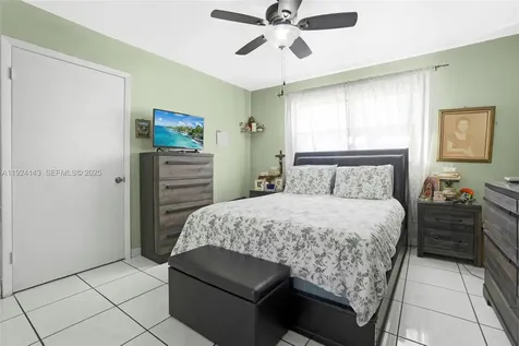 5530 W 26th Court Hialeah FL 33016