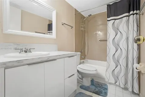 5530 W 26th Court Hialeah FL 33016