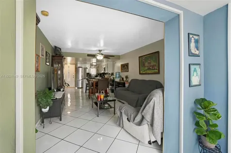 5530 W 26th Court Hialeah FL 33016
