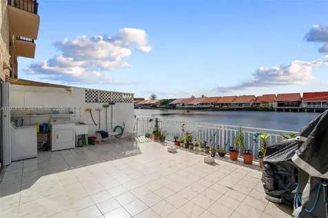 5530 W 26th Court Hialeah FL 33016