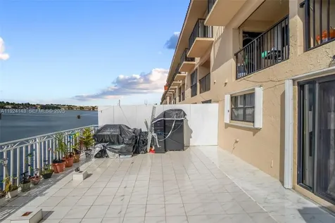 5530 W 26th Court Hialeah FL 33016