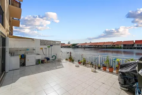 5530 W 26th Court Hialeah FL 33016