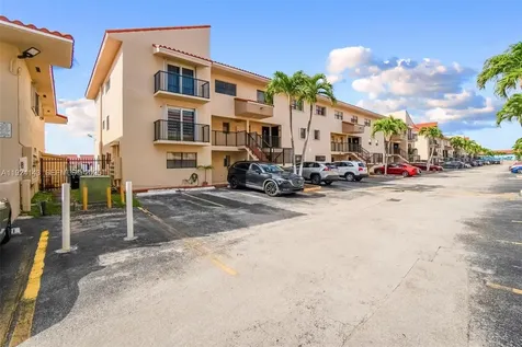 5530 W 26th Court Hialeah FL 33016
