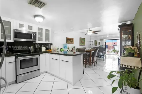 5530 W 26th Court Hialeah FL 33016