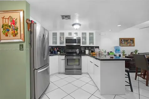 5530 W 26th Court Hialeah FL 33016