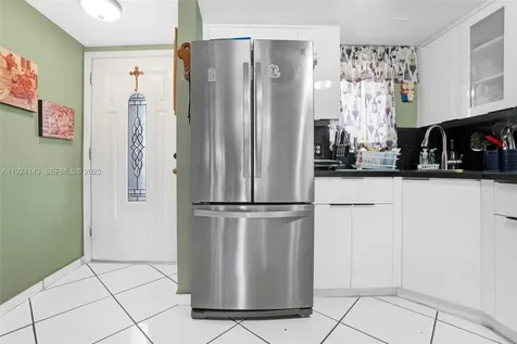 5530 W 26th Court Hialeah FL 33016
