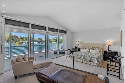 591 N Mashta Drive Key Biscayne FL 33149