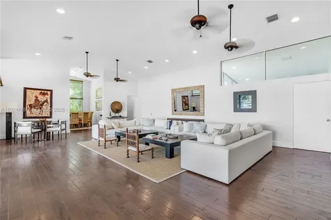 591 N Mashta Drive Key Biscayne FL 33149