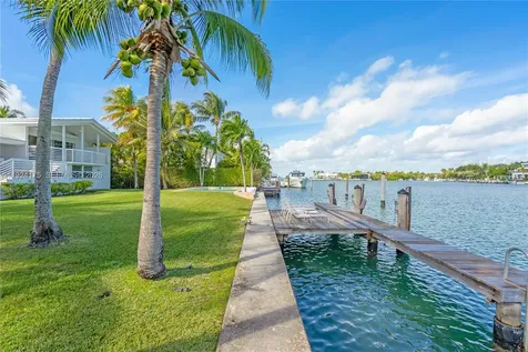 591 N Mashta Drive Key Biscayne FL 33149