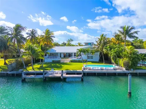 591 N Mashta Drive Key Biscayne FL 33149