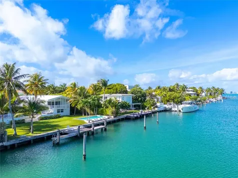 591 N Mashta Drive Key Biscayne FL 33149