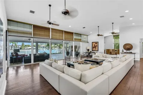591 N Mashta Drive Key Biscayne FL 33149