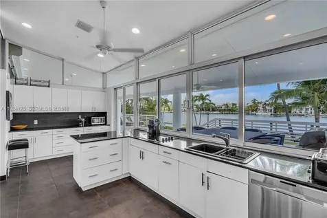 591 N Mashta Drive Key Biscayne FL 33149